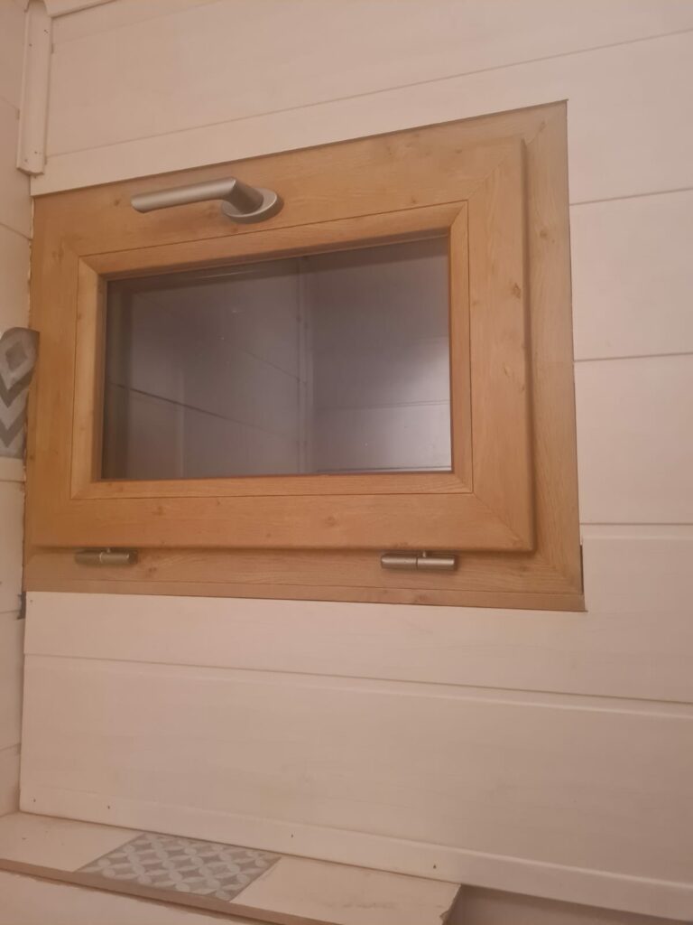Fenêtre PVC chêne clair